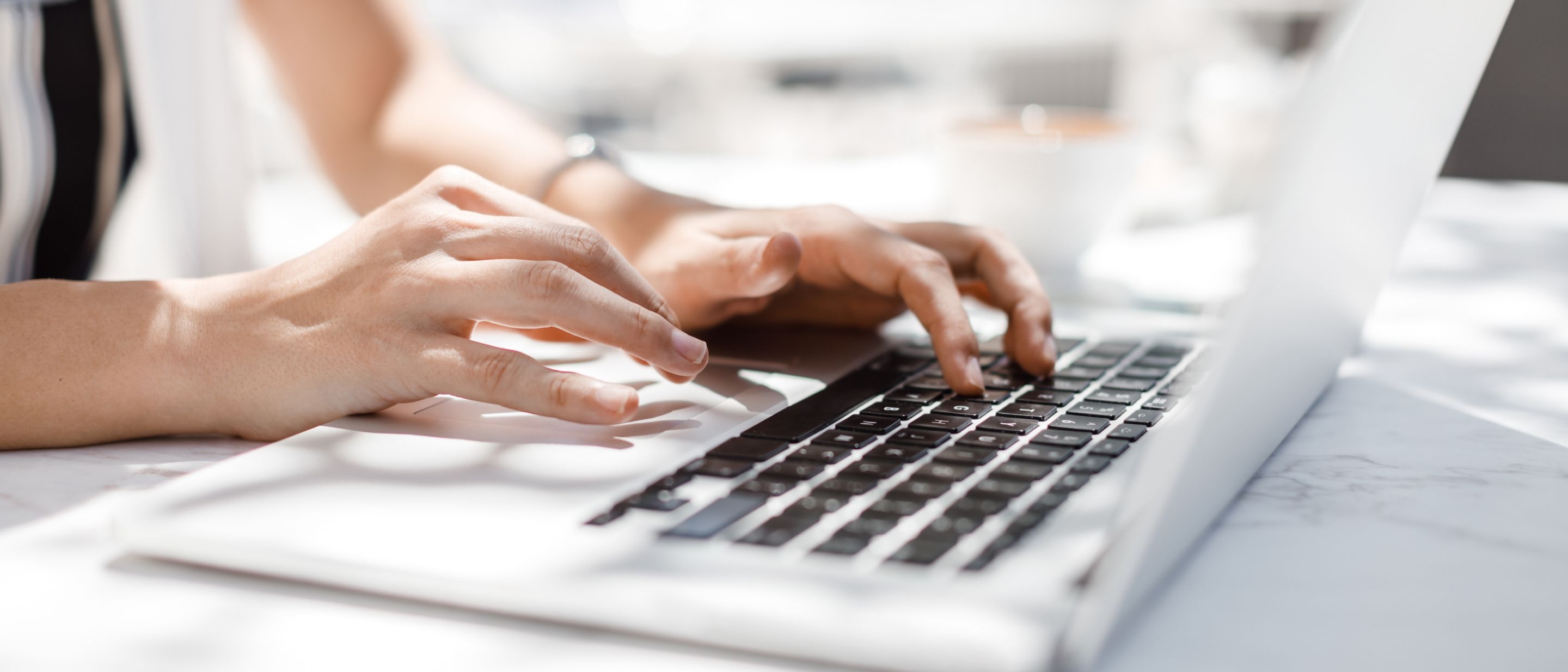 laptop-typing